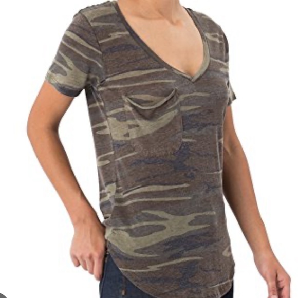 Z Supply Lightweight Camo Pocket Tee - Picture 1 of 6
